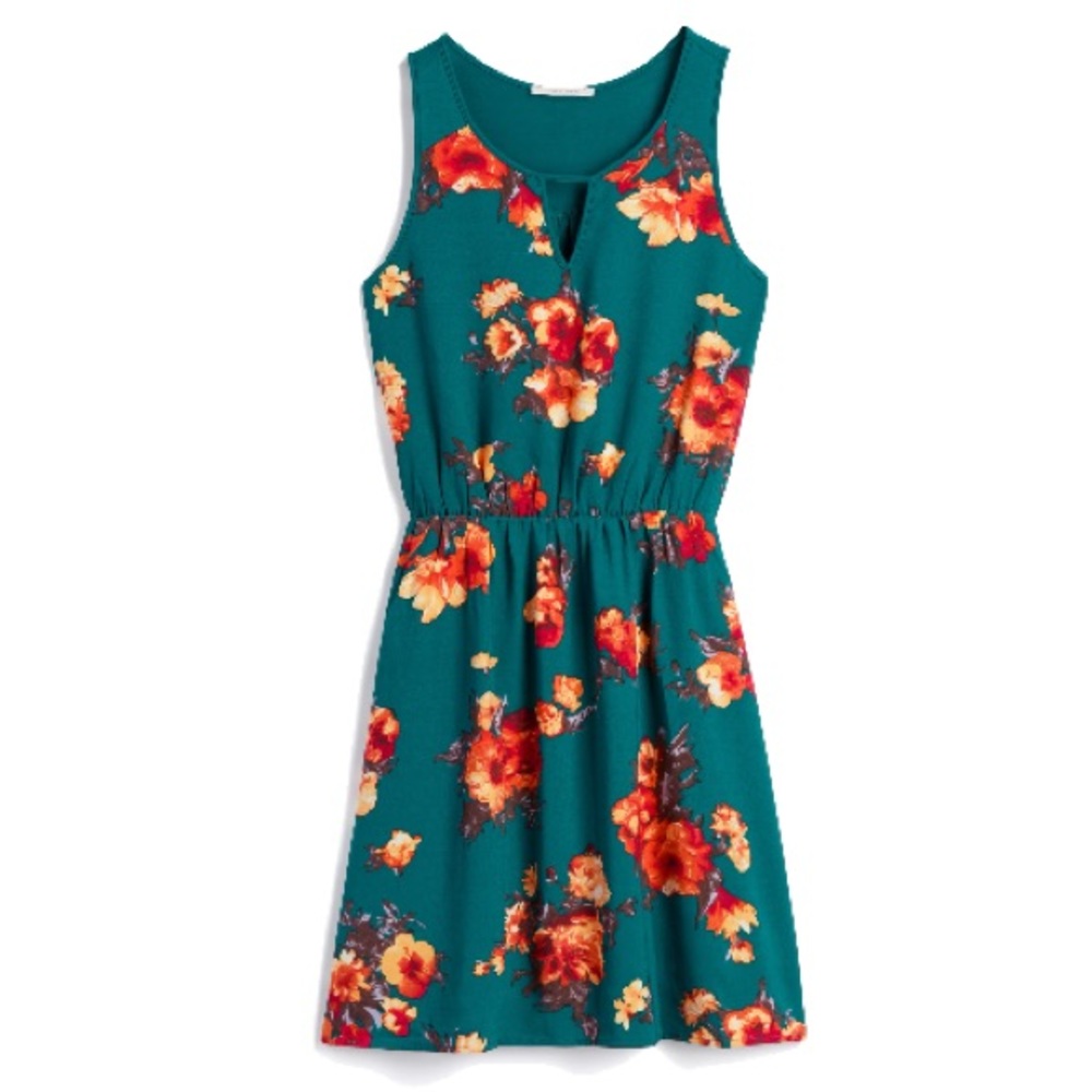 41 Hawthorn Evander Green Floral Dress